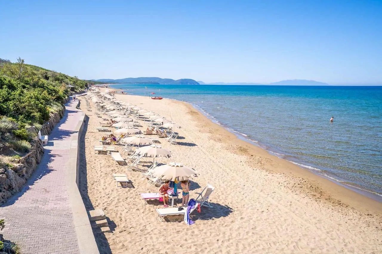 Houses And Apts. In San Vincenzo 23708 Holiday home