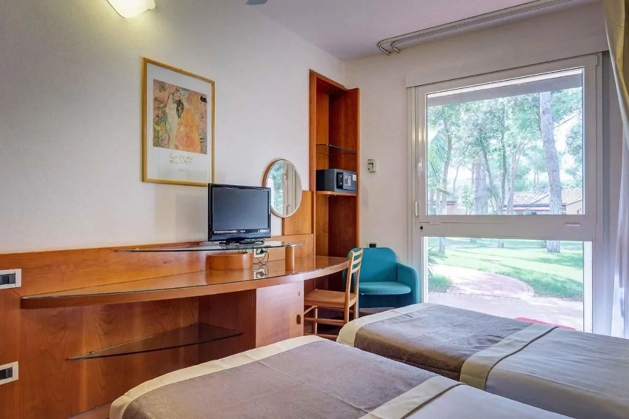 Holiday home Houses And Apts. In San Vincenzo 23708