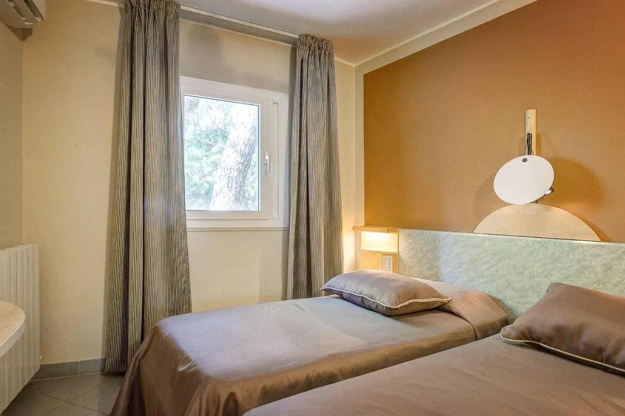 Houses And Apts. In San Vincenzo 23708 Holiday home