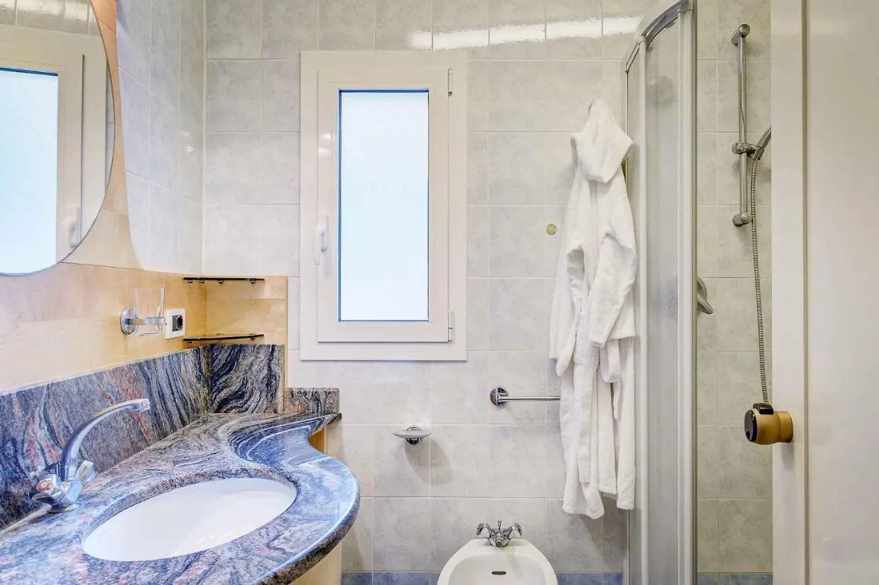 Holiday home Houses And Apts. In San Vincenzo 23708