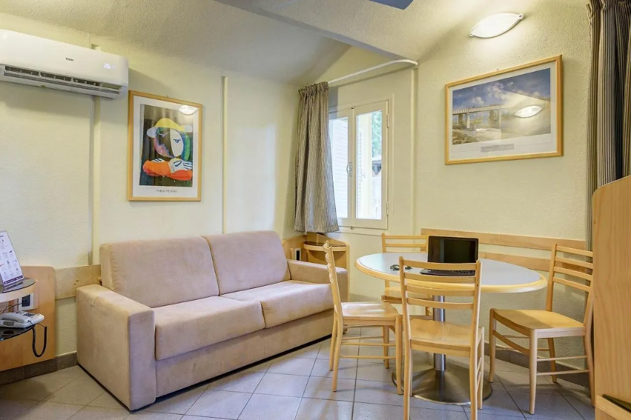 Holiday home Houses And Apts. In San Vincenzo 23708 Italy