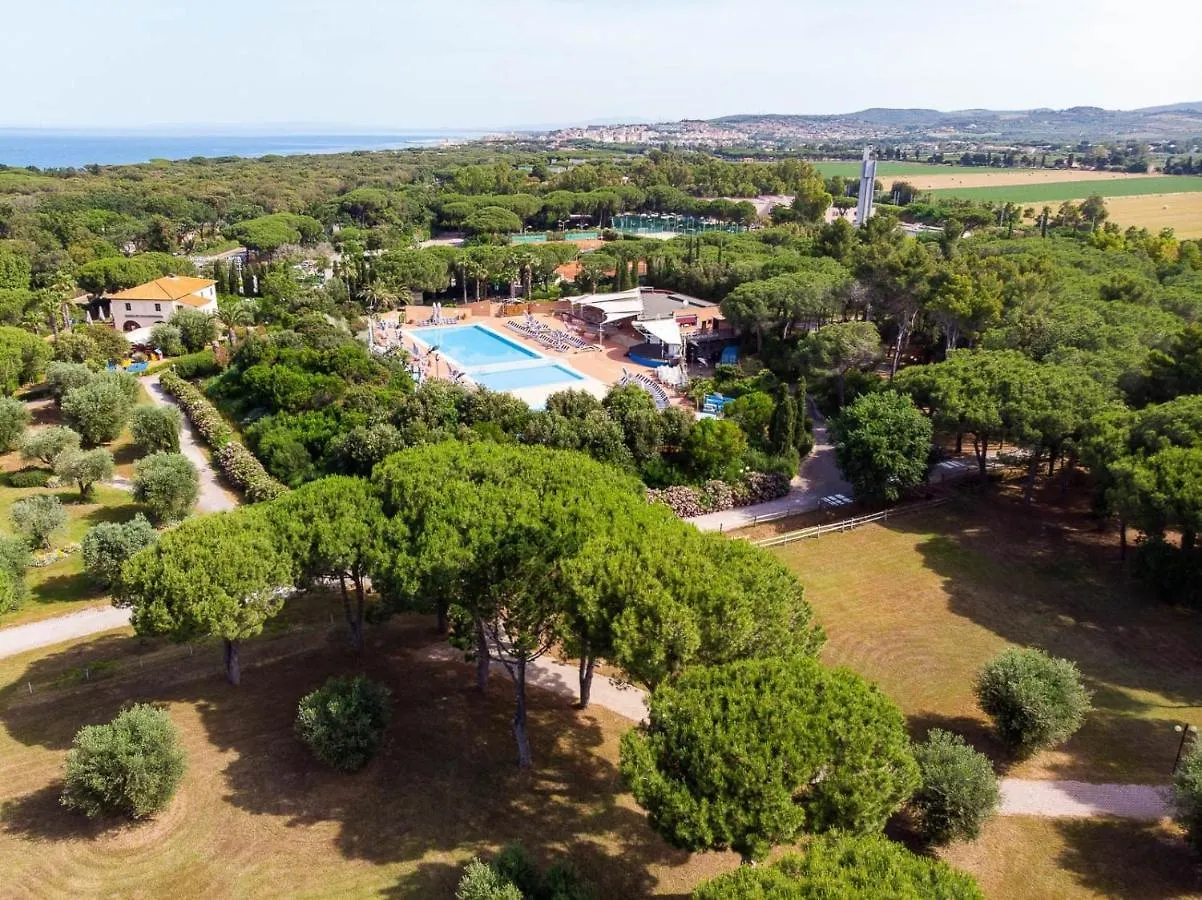 Houses And Apts. In San Vincenzo 23708 Holiday home