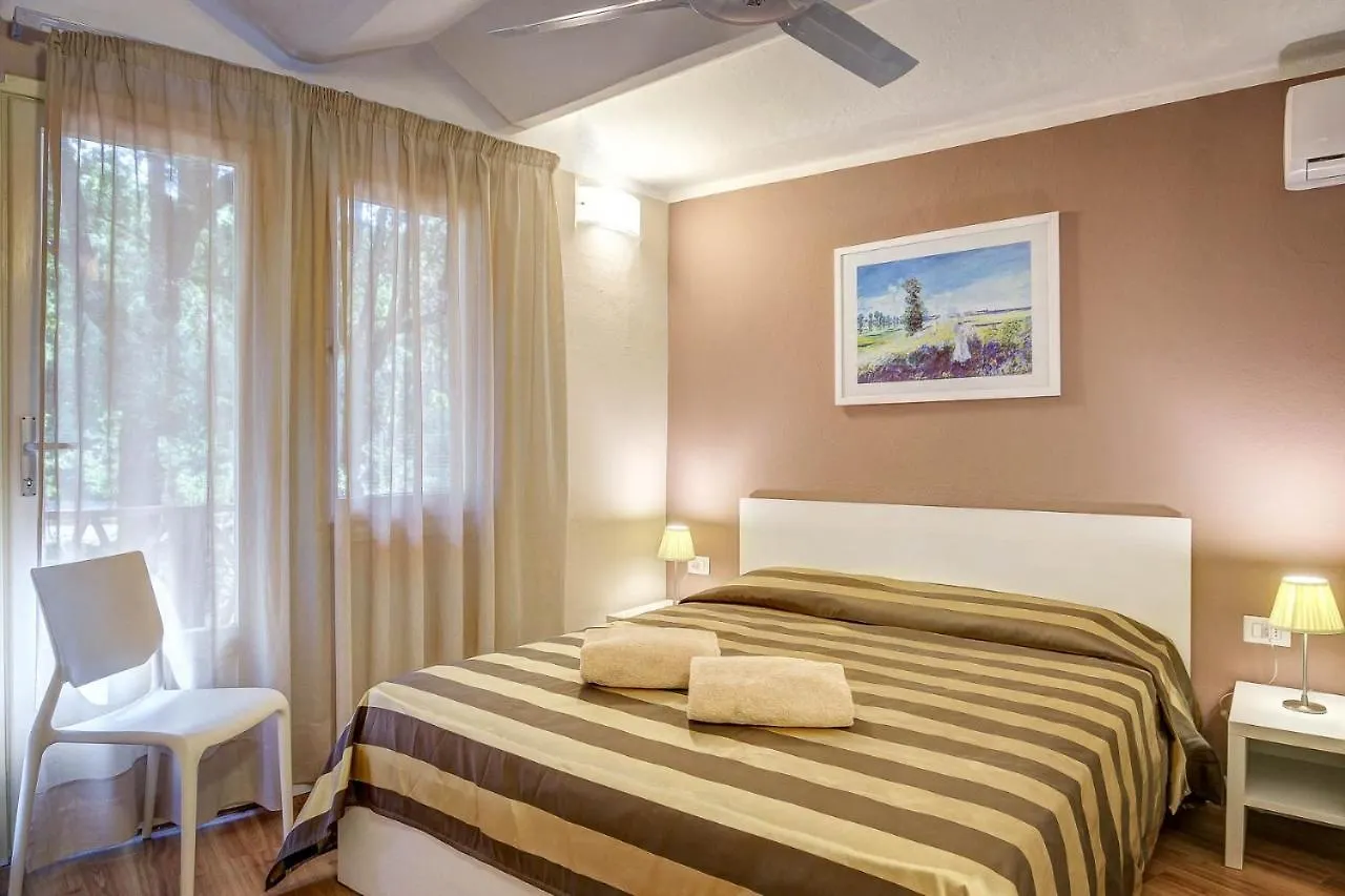 Houses And Apts. In San Vincenzo 23708 Holiday home